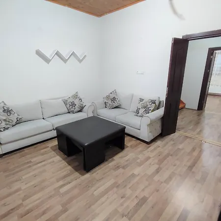 Apart-hotel Grafen House 2*