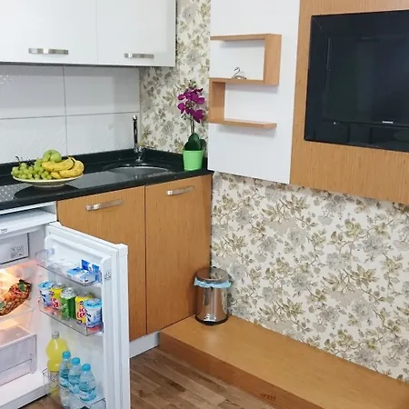 Ξενοδοχείο με διαμερίσματα Grafen House 4*